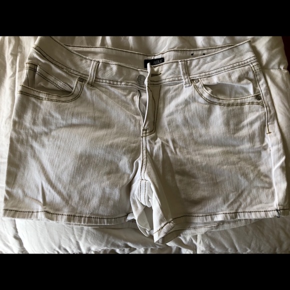 Shorts - Picture 2 of 2